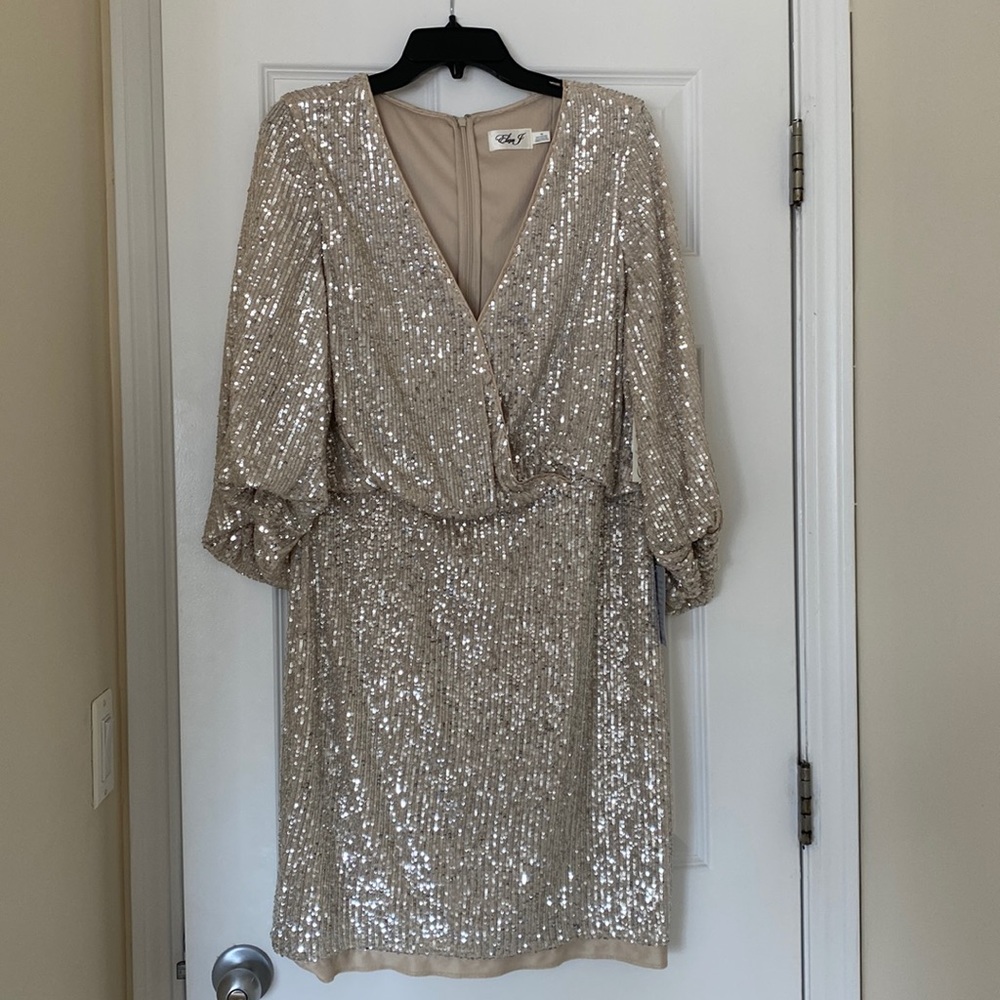 Eliza J cream sequin party dress wo tags never worn